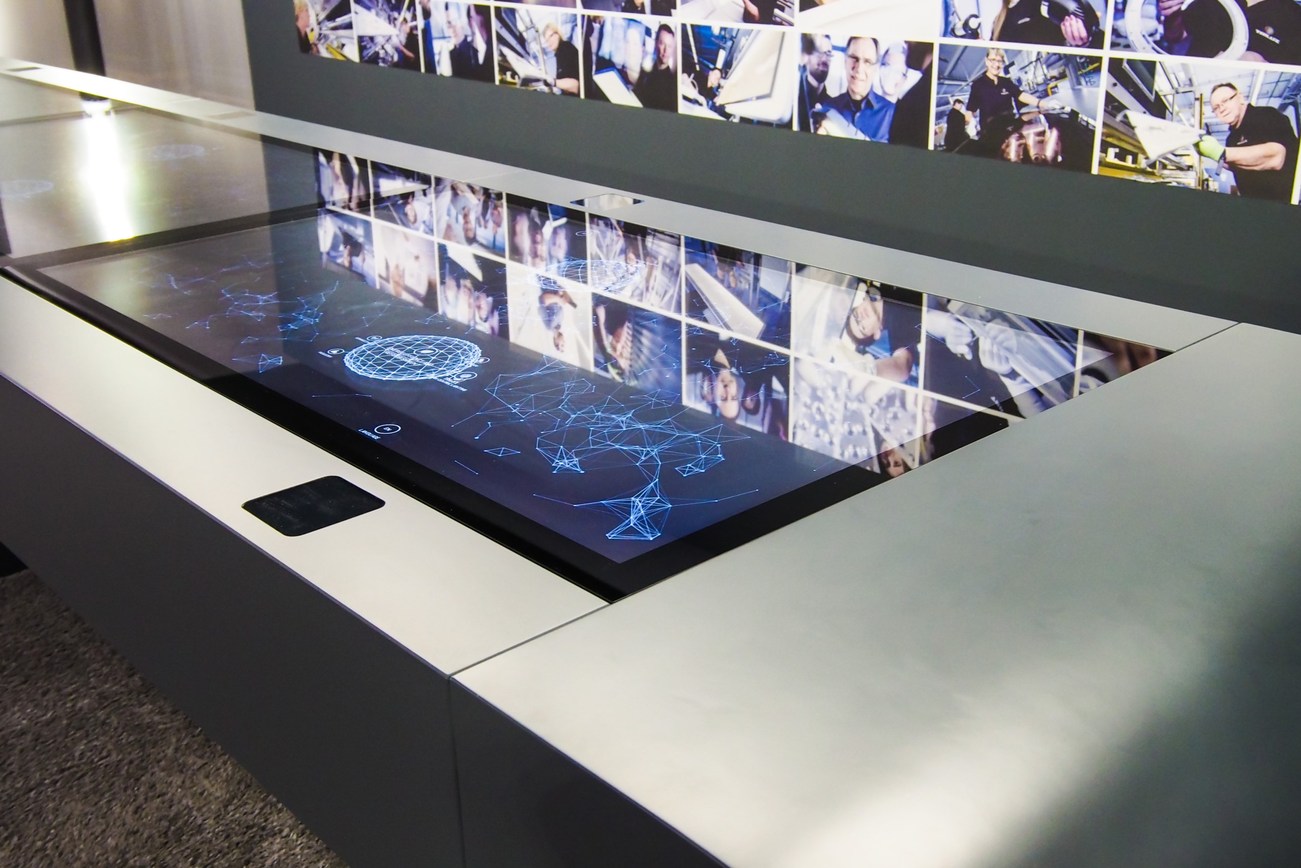trilux unity multitouch tisch close up